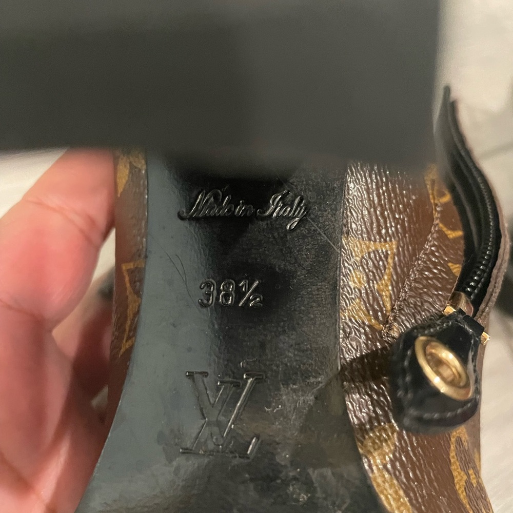 Authentic LV booties - Picture 6 of 6